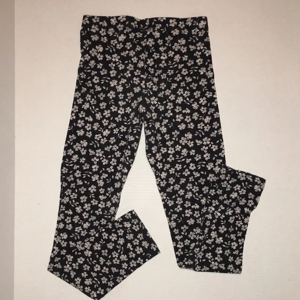 NWOT Old Navy Black Floral Leggings